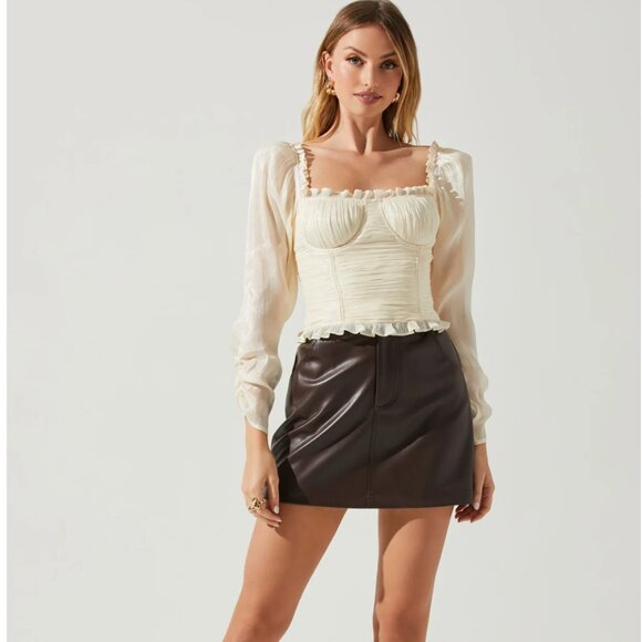 NWOT ASTR The Label JUNIE RUFFLE SQUARE NECK LONG SLEEVE TOP, S, Champagne - Picture 5 of 14